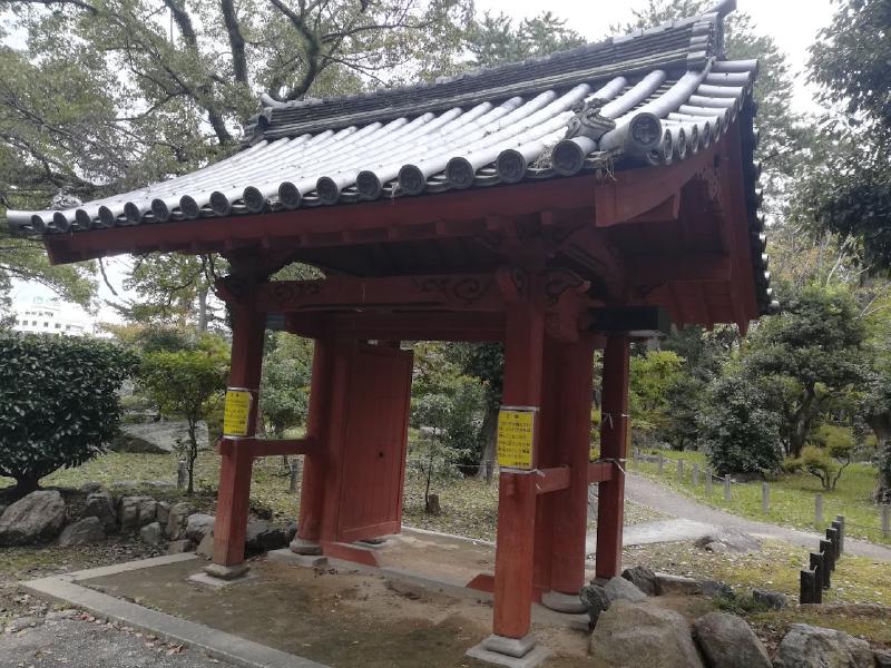 津城入徳門