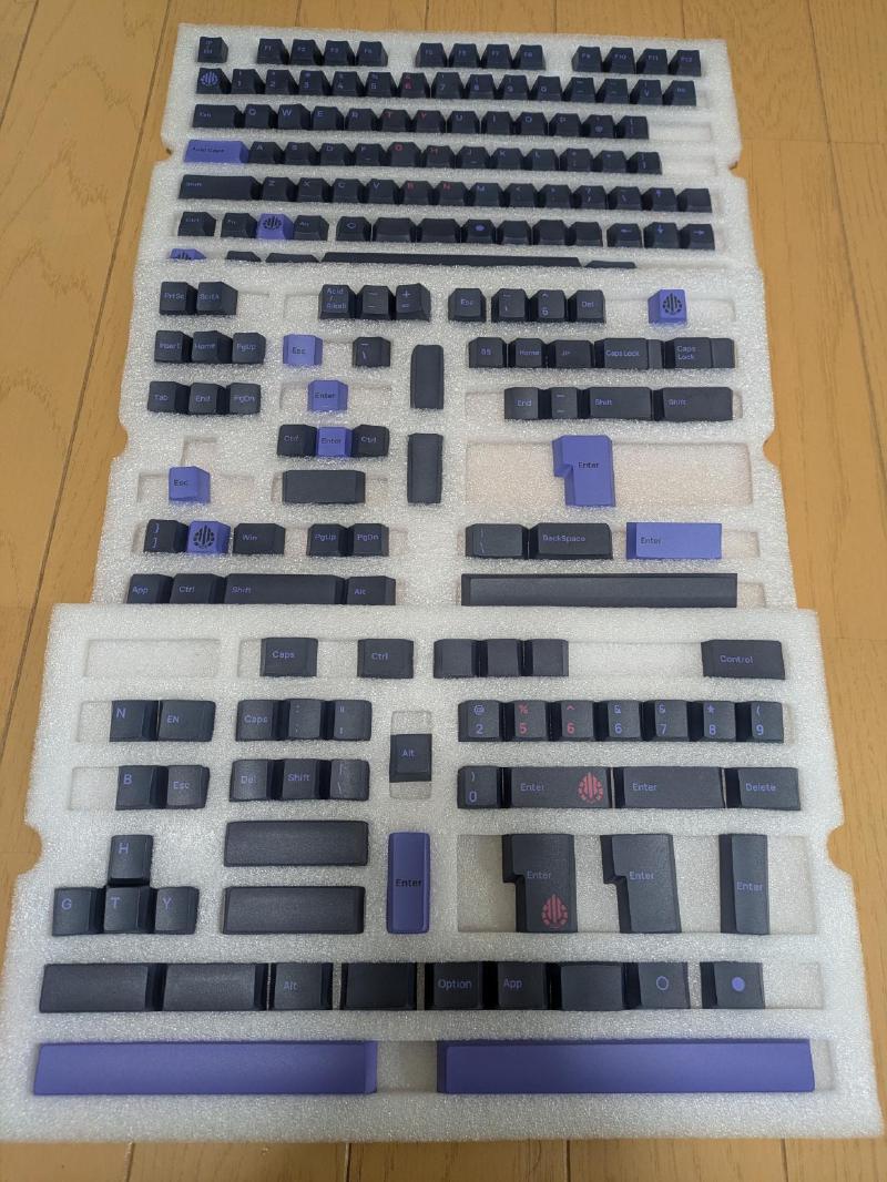 届いたキーキャップ